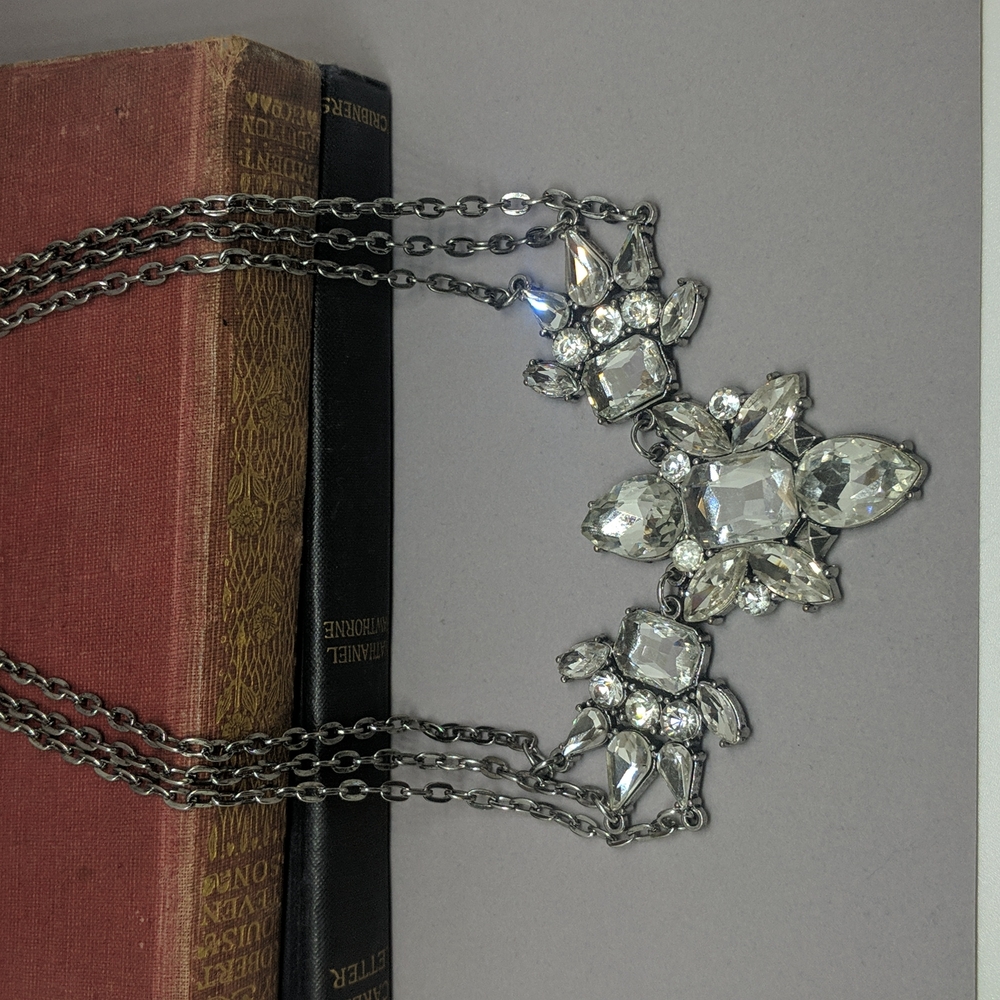 BKE clear rhinestone statement necklace